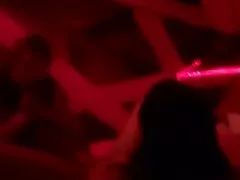 Rojo cumloder perra en la grande negro polla