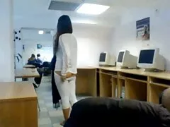 Hermosa joven belleza en el toro pprno coño