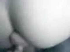 Chica follada en el coche y se acabó porno gratis diario