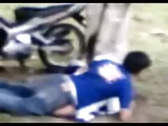 Joven amigo folla con porno perro pequeño rubia tetas